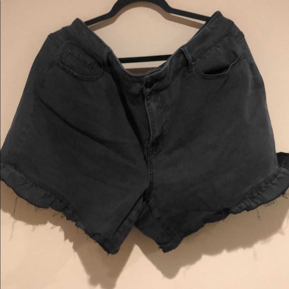 Lane Bryant Distressed Black Flounce DenIm Shorts